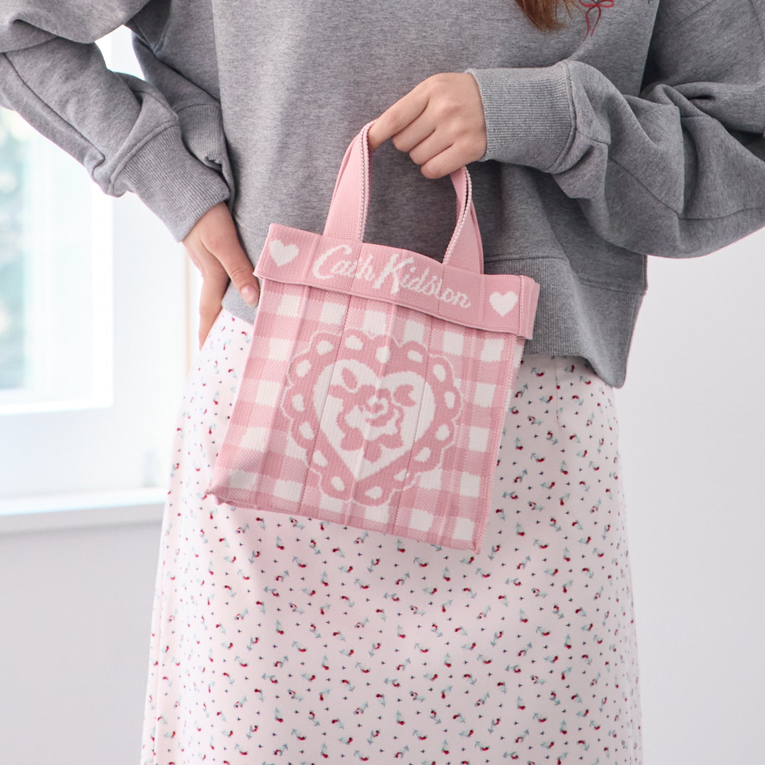CK × KNT365 Co-Knitty Gingham Rose | Cath Kidston 日本公式