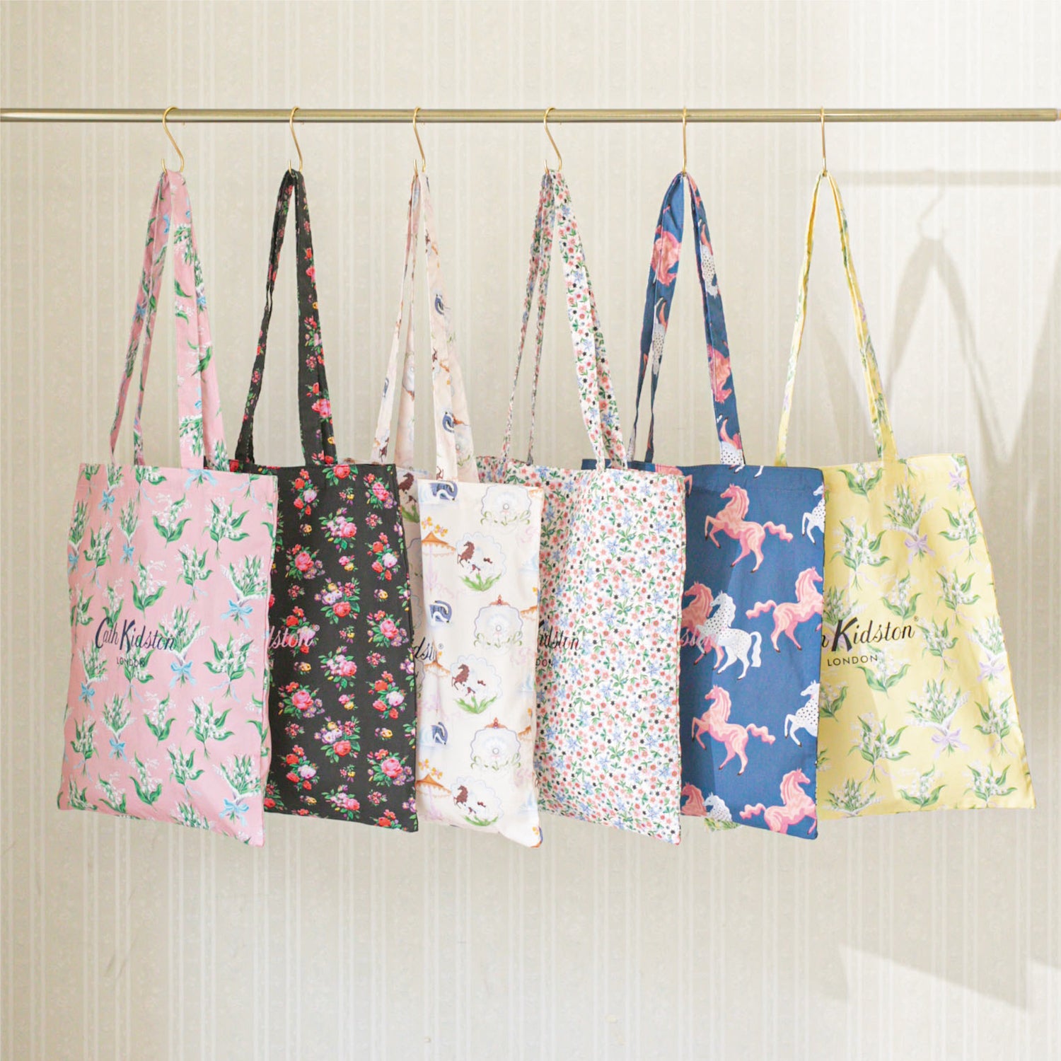 人気ブランド トートバッグ Lily Of The Valley | Cath Kidston 日本公式 バッグ