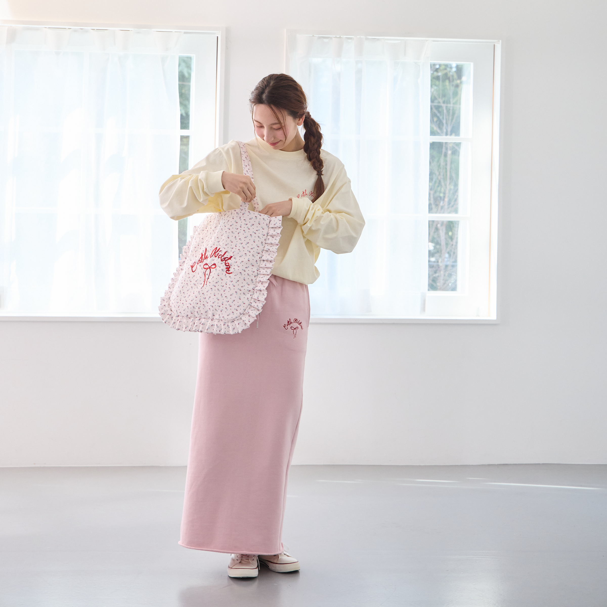 Cath Kidston キャスキッドソン フリルトートバッグ ピンク トートバッグ Rose Miniature | Cath Kidston 日本公式