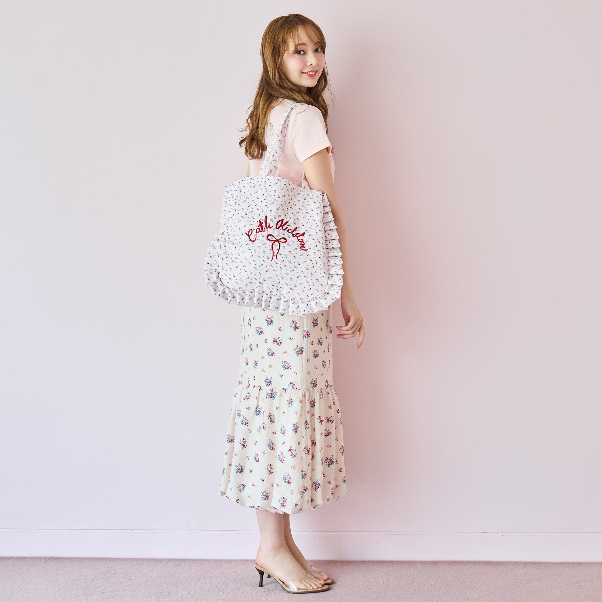 ♡専用♡  キャスキッドソン　マチ広ふりるバッグ　ハンドメイド トートバッグ Rose Miniature | Cath Kidston 日本公式