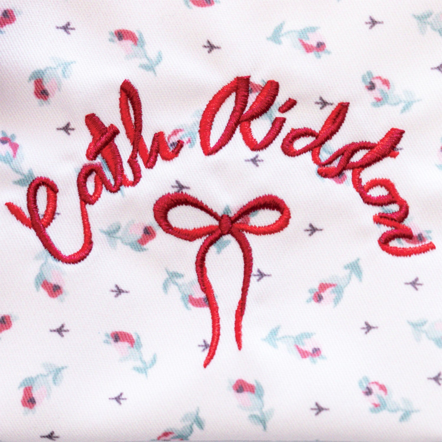 ティッシュポーチ Rose Miniature | Cath Kidston 日本公式オンライン