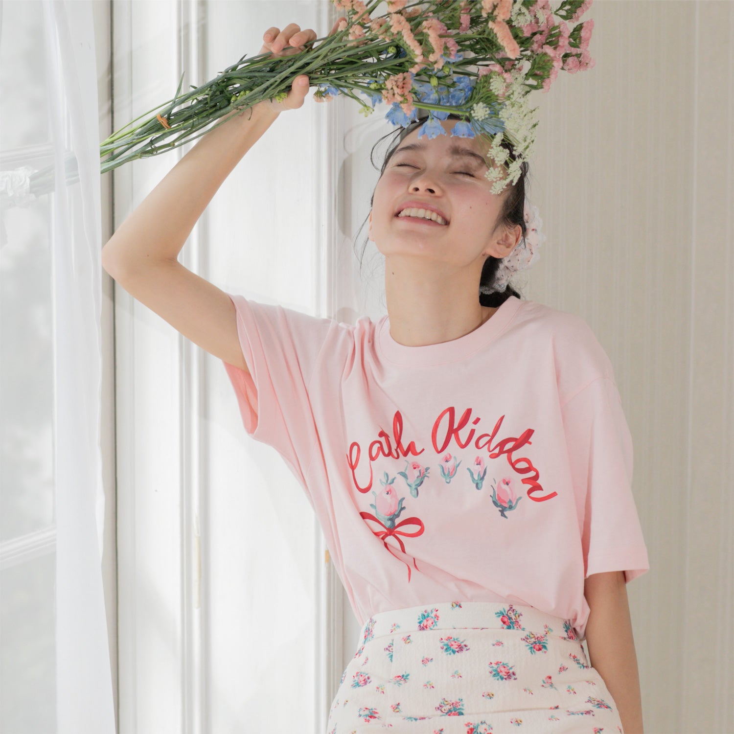 オーバーサイズ Tシャツ Ribbon Floral Pink