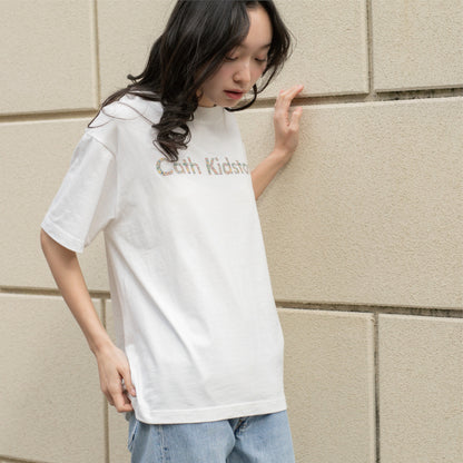 オーバーサイズ Tシャツ Harmony Ditsy Logo