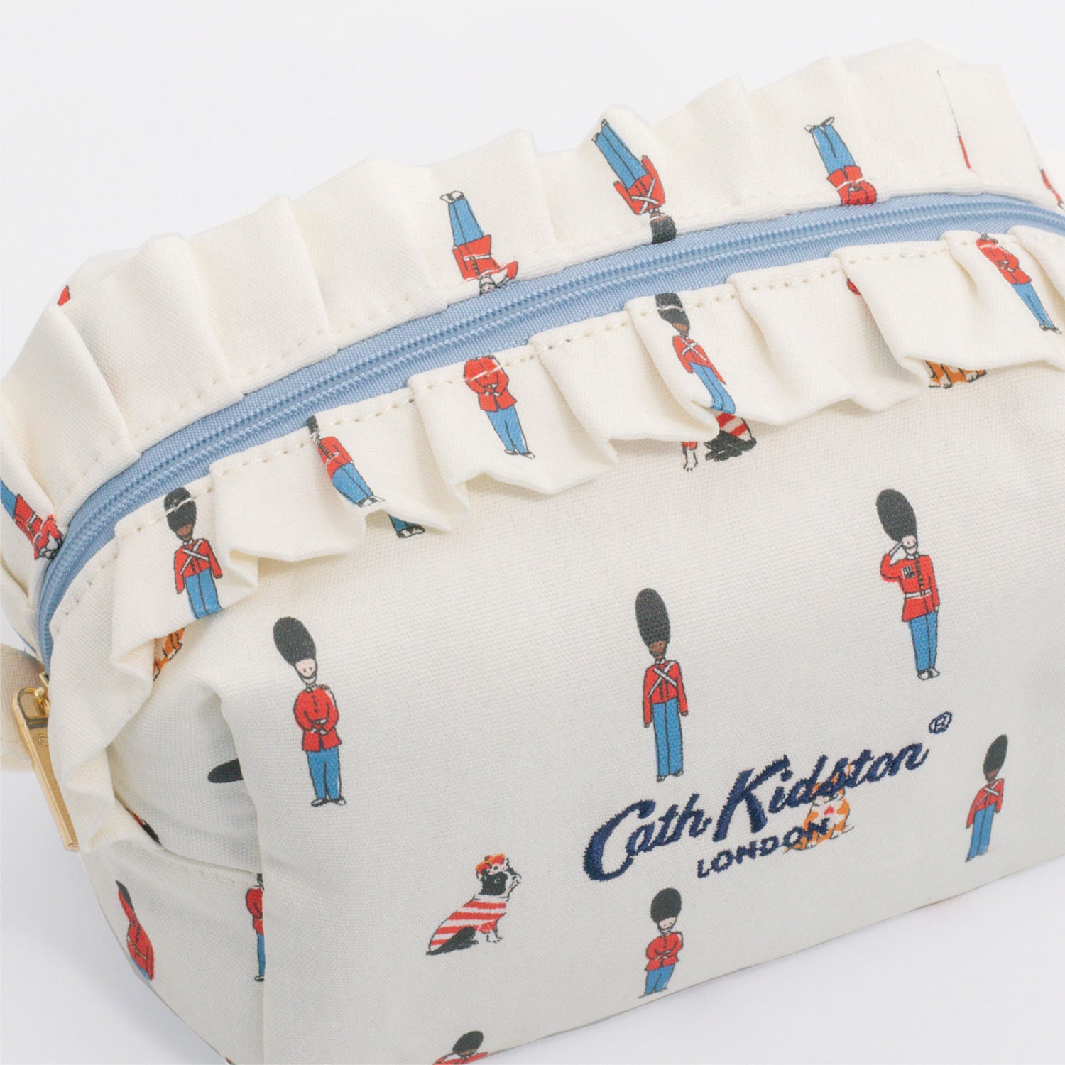 ポーチ Royal Guards | Cath Kidston 日本公式オンラインストア