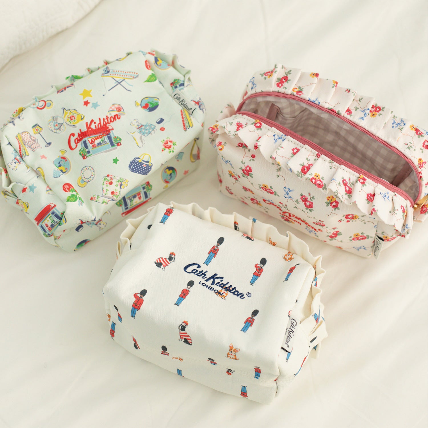 ハンドメイド＊グラウニーポーチ・キャスキッドソン 専用】ハンドメイド＊グラウニーポーチ・キャスキッドソン ハンギング