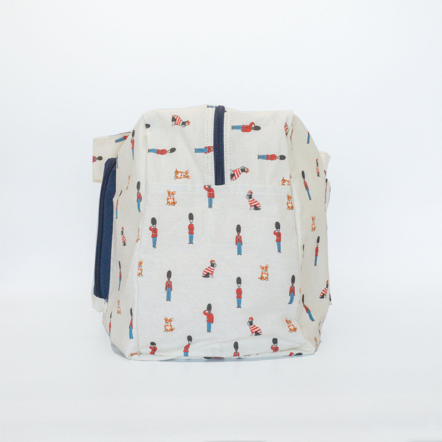 ポケッタブルキャリーオンバッグ Royal Guards | Cath Kidston 日本