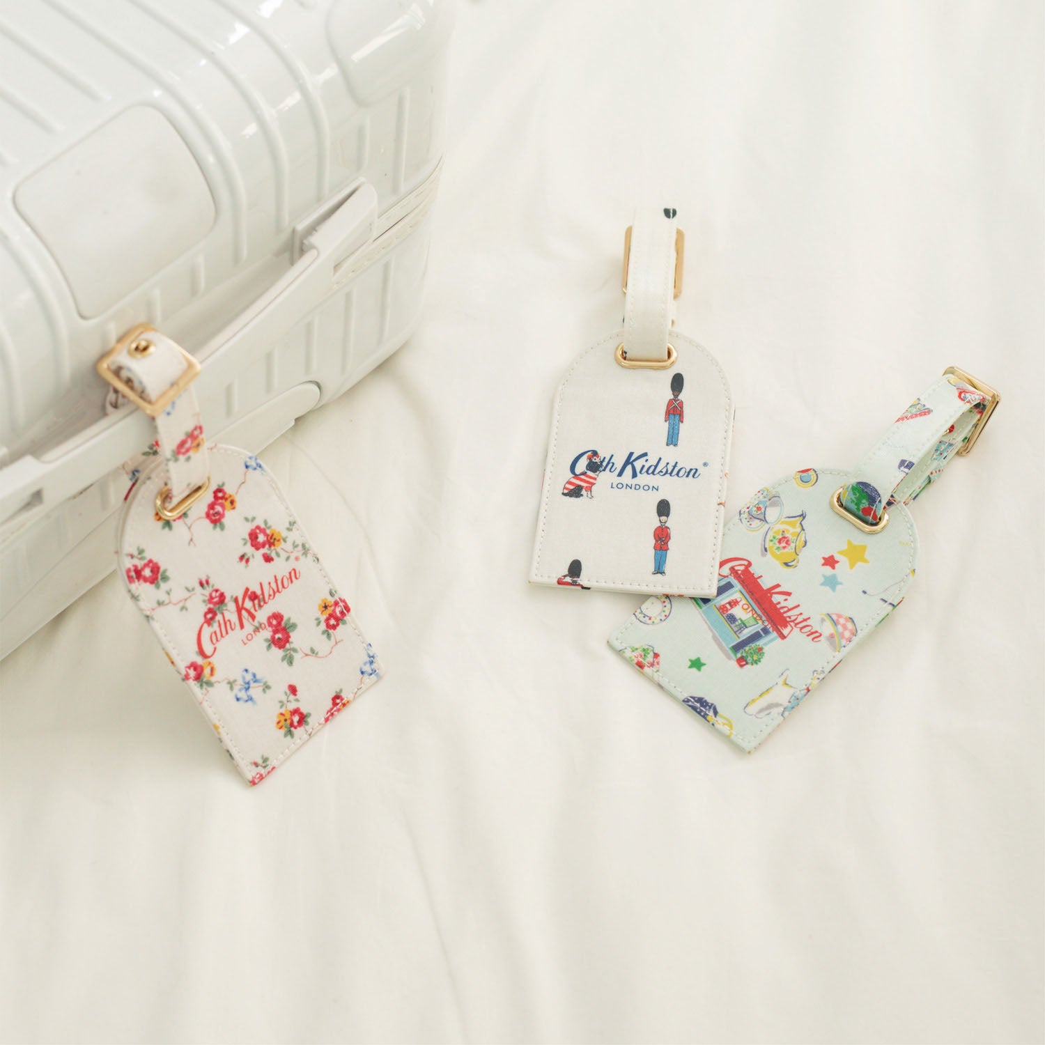 ラゲッジタグ Cath Icons | Cath Kidston 日本公式オンラインストア
