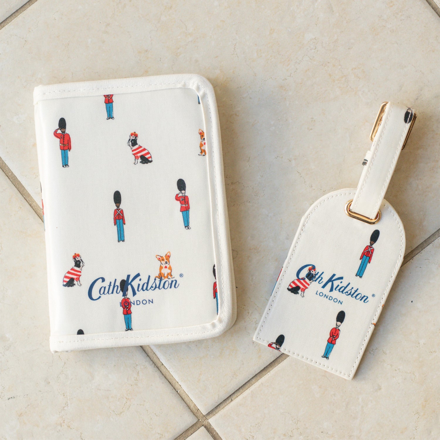 ラゲッジタグ Royal Guards | Cath Kidston 日本公式オンラインストア