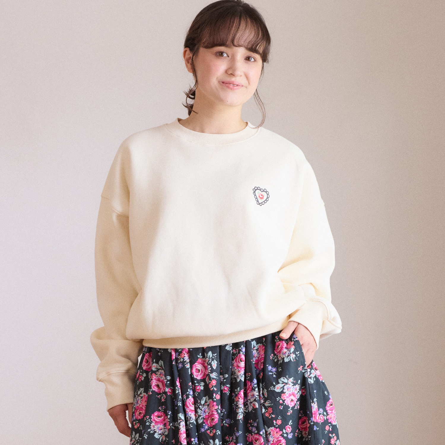 裏起毛スウェットトップス Lace Heart