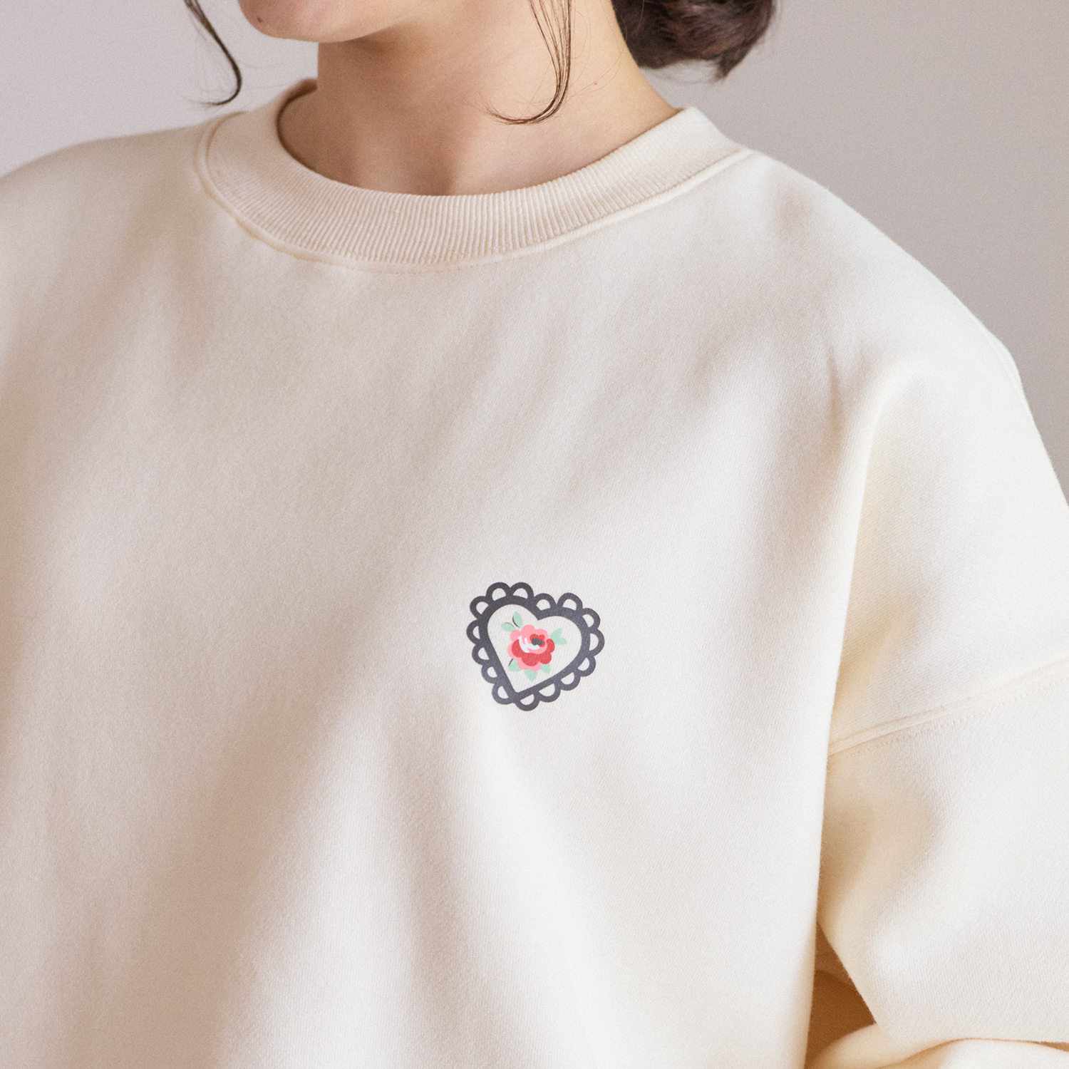裏起毛スウェットトップス Lace Heart