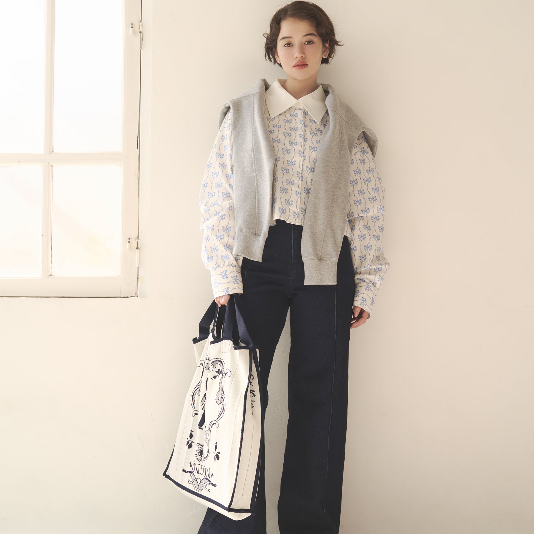 キャスキッドソン　ショート丈ビッグシャツ　Ribbon Bow Sax ショート丈ビッグシャツ | Cath Kidston 日本公式オンラインストア