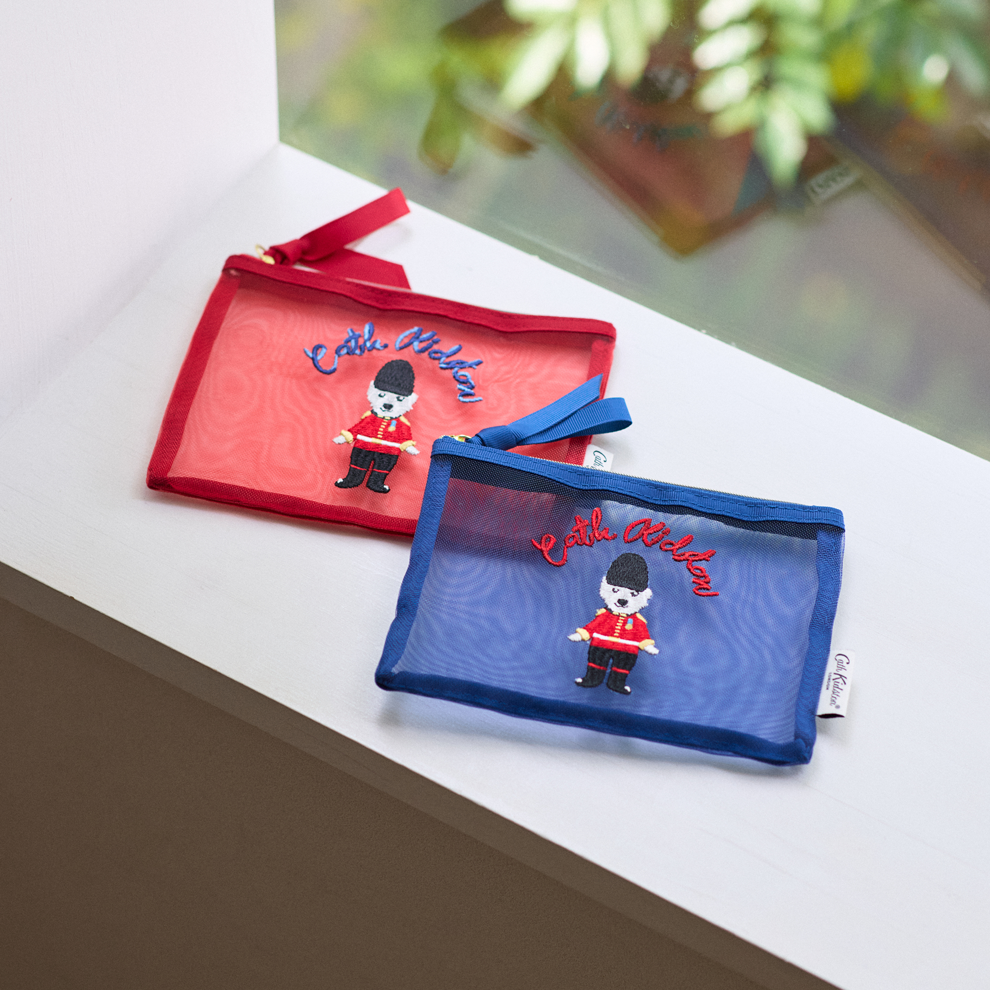 メッシュポーチ London Dog