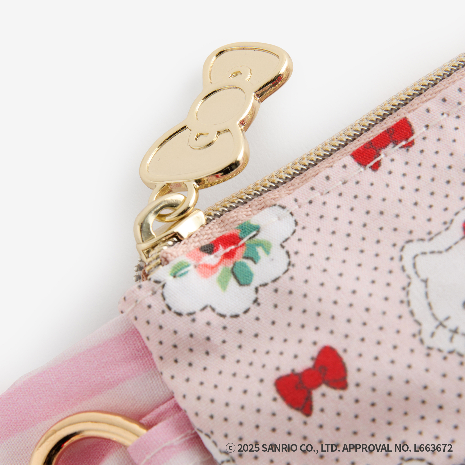 Cath Kidston × Hello Kitty　フリルティッシュポーチ＆マスコットチャームセット Provence