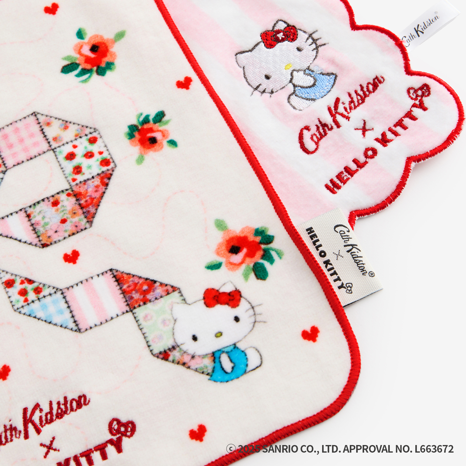 Cath Kidston × Hello Kitty　タオルハンカチ Patchwork