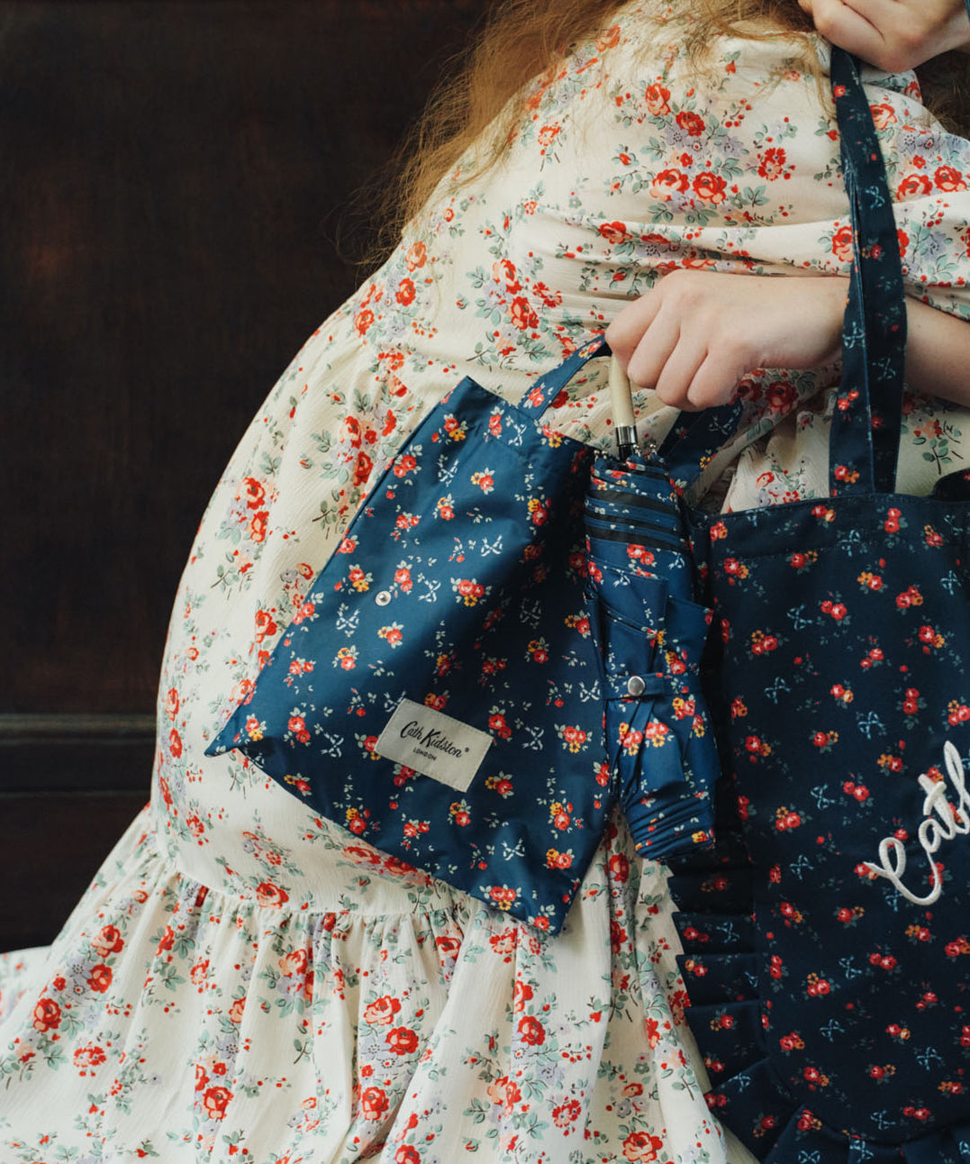 折り畳み傘 カーブハンドル Bows&Rose | Cath Kidston 日本公式