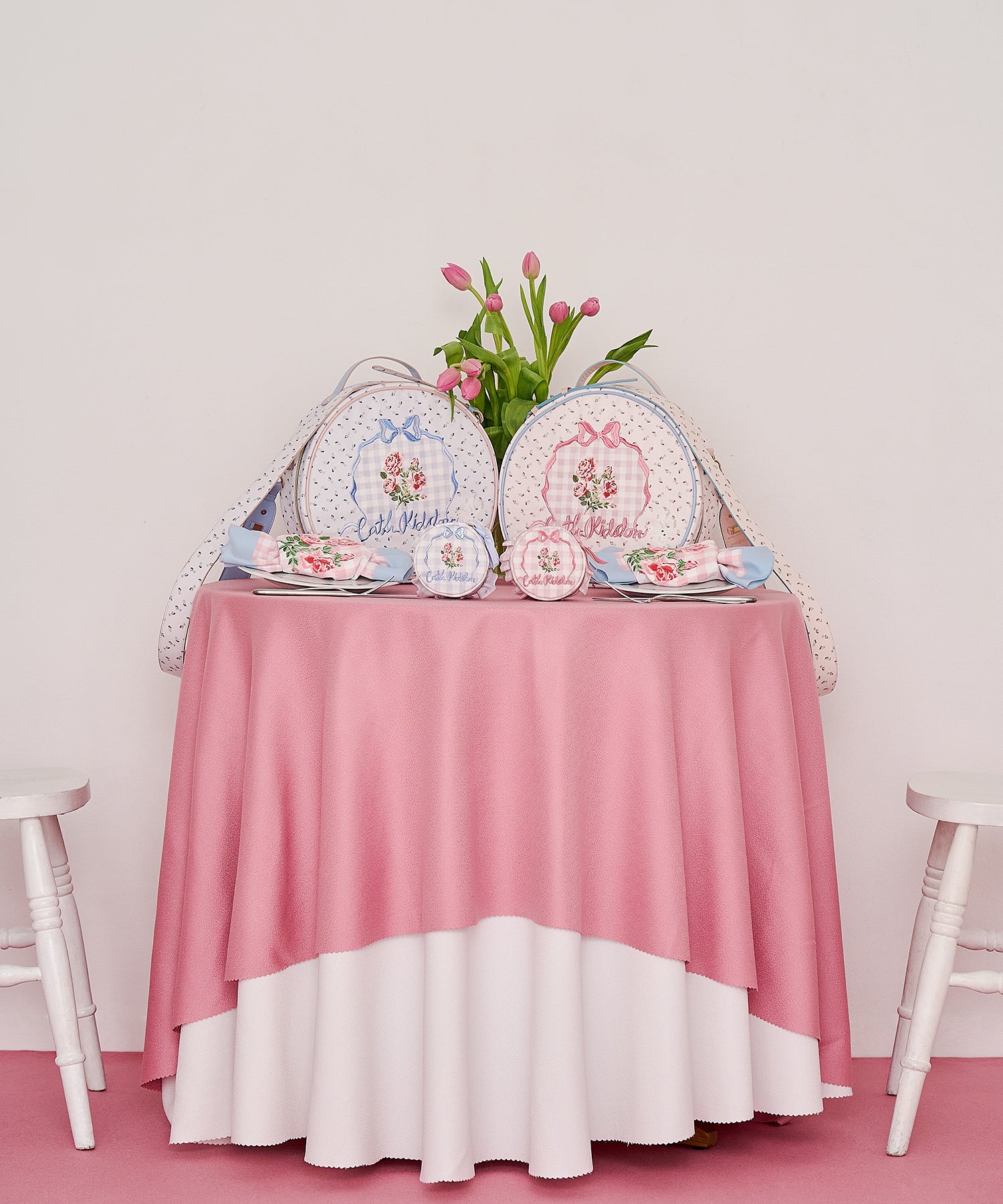 サークル トラベルポーチ | Cath Kidston 日本公式オンラインストア
