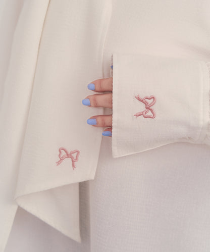 ボウタイブラウス