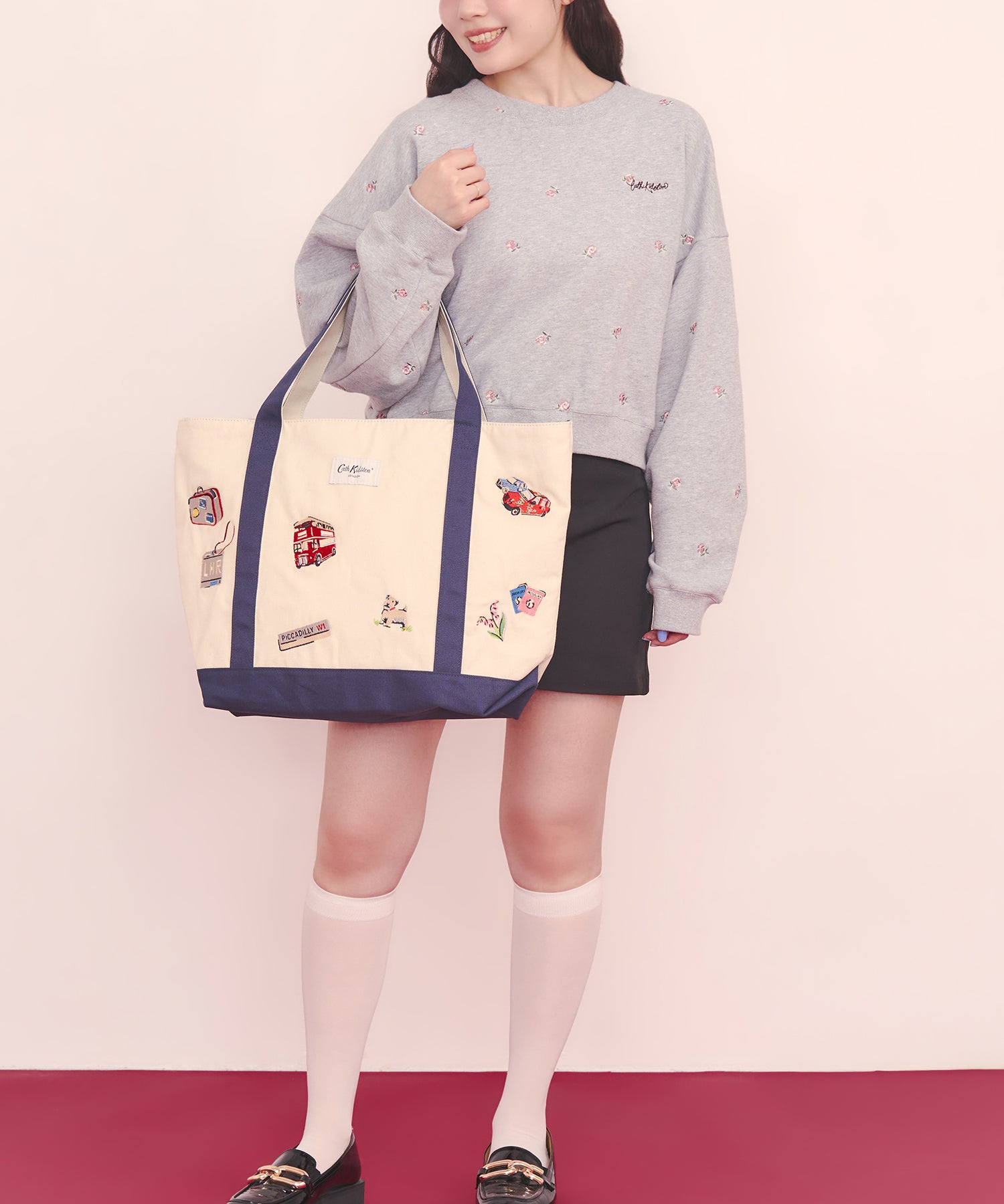 総柄刺繍スウェットトップス Rose Embroidery | Cath Kidston 日本公式