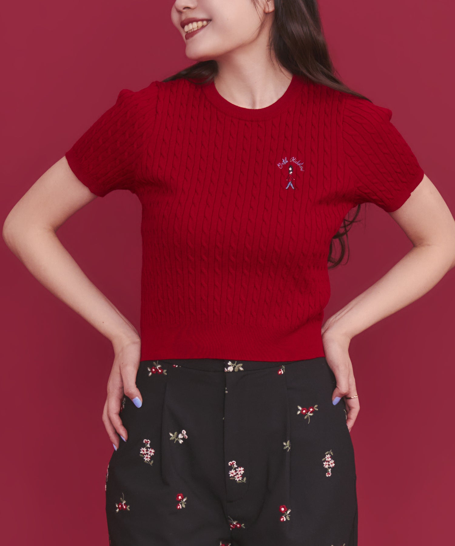 ショートスリーブライトニットトップス Queenie's London