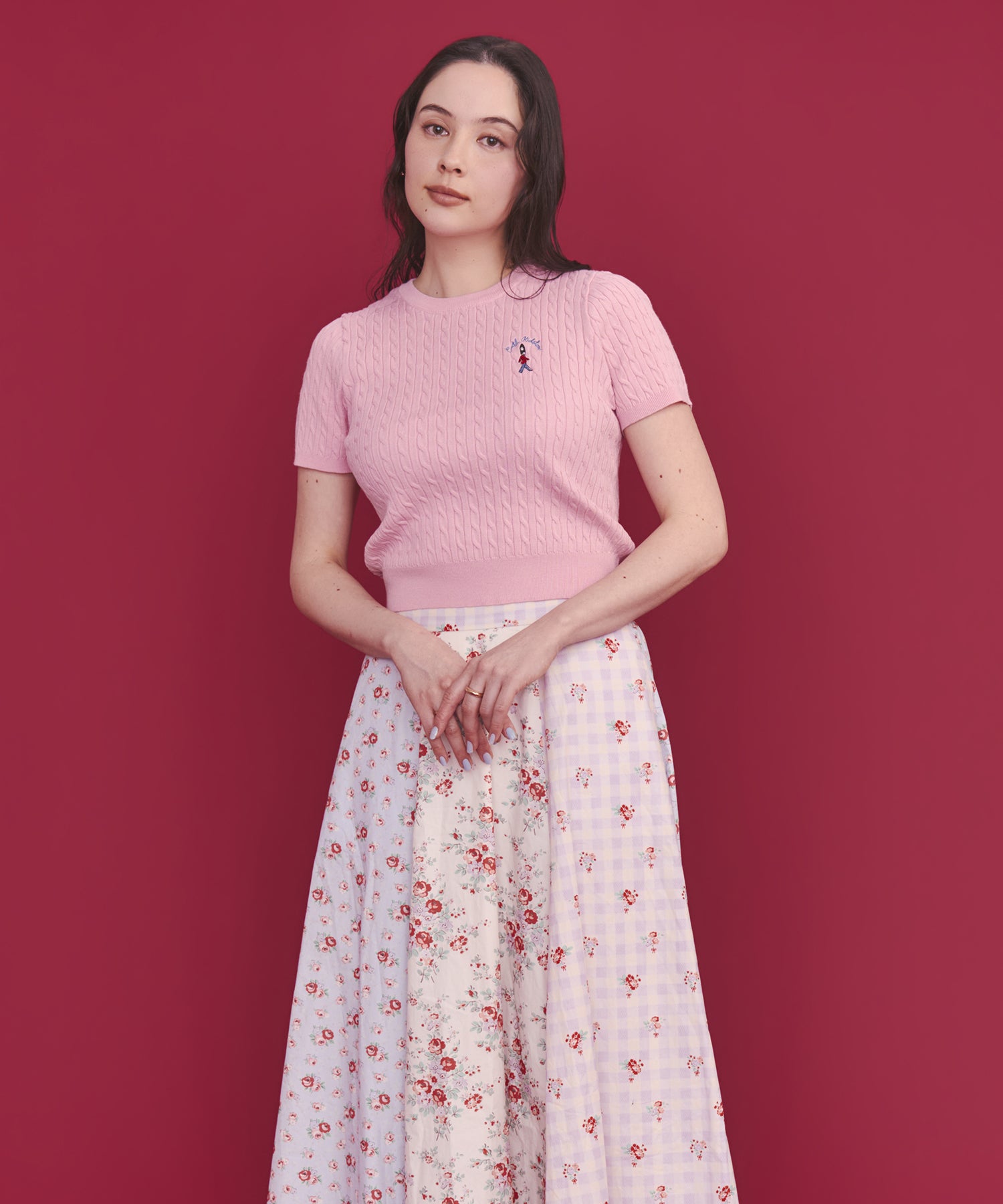 ショートスリーブライトニットトップス Queenie's London