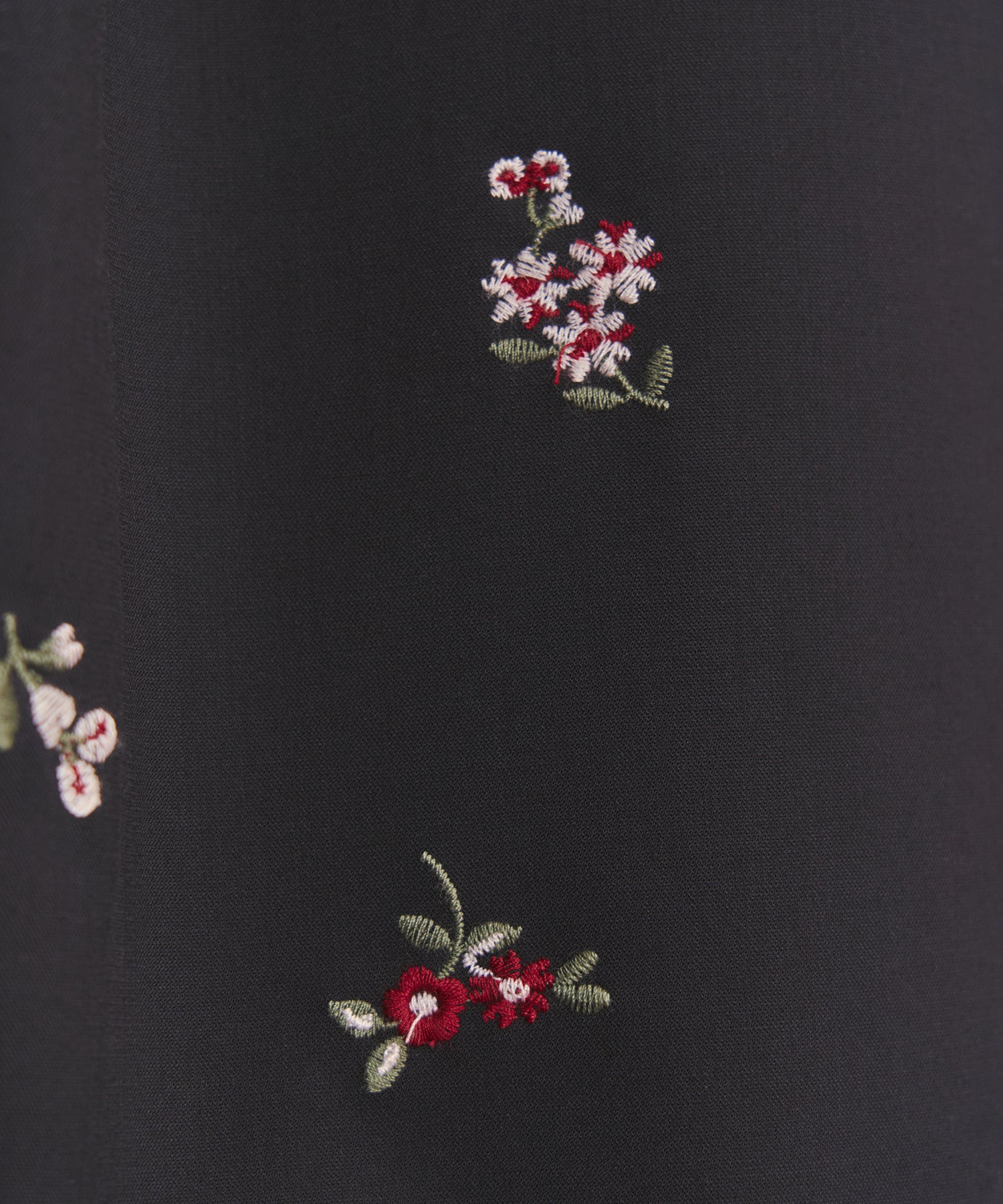 総柄刺繍ペプラムトップス Ditsy Floral Embroidery