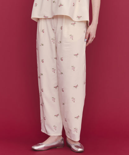 総柄刺繍ストレートパンツ Ditsy Floral Embroidery