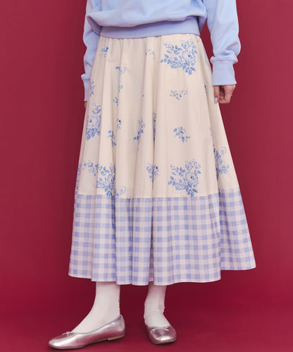 ボリュームフレアスカート