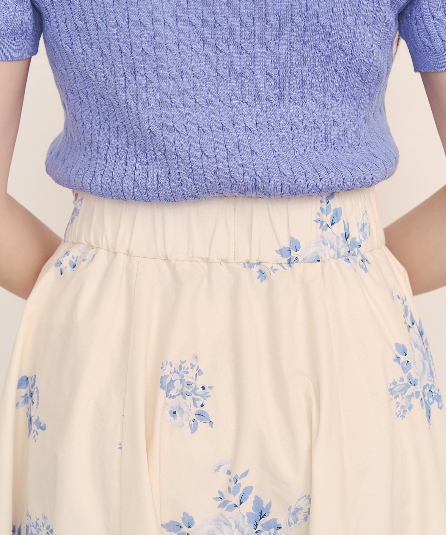 ボリュームフレアスカート