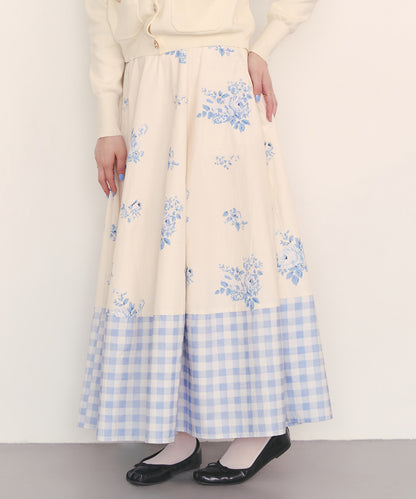 ボリュームフレアスカート