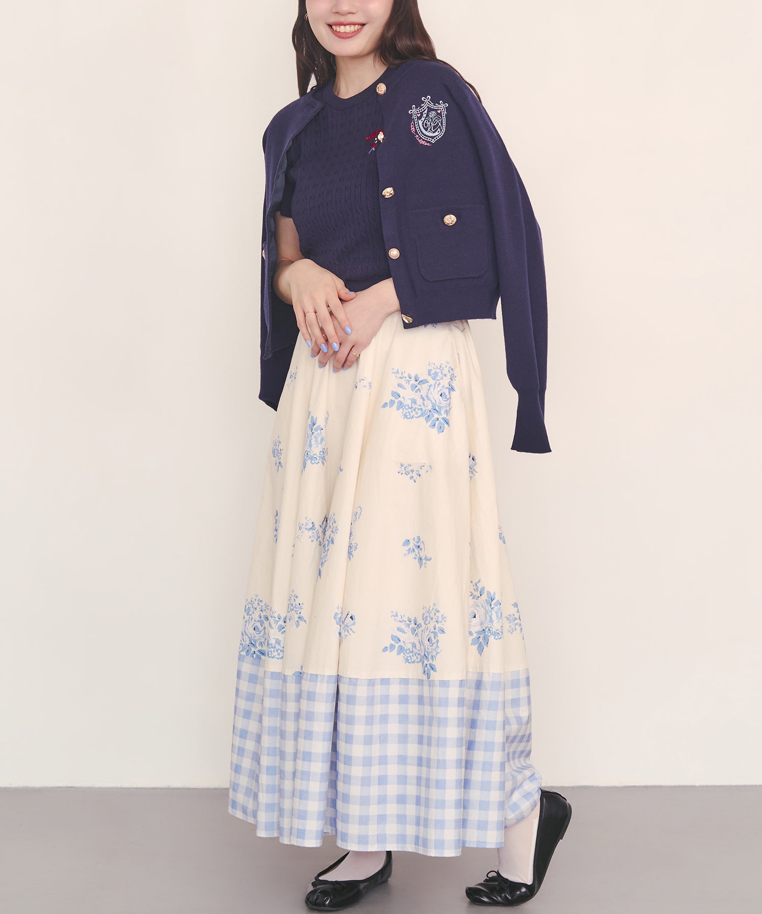 あちゃちゅむ　ウサギプリント ロングスカート 今すぐお届け！・春気分】小花プリントギャザーロングスカート | La