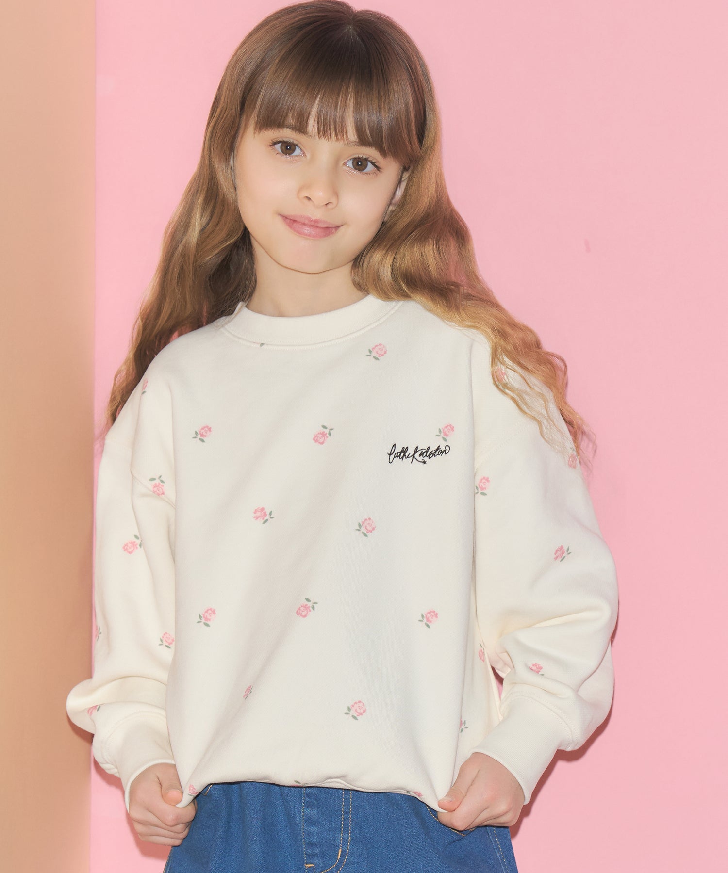 キャスキッドソン Cath Kidston　花柄ロゴ スウェット 白 F キッズ スウェット Ribbon Floral | Cath Kidston 日本公式オンライン