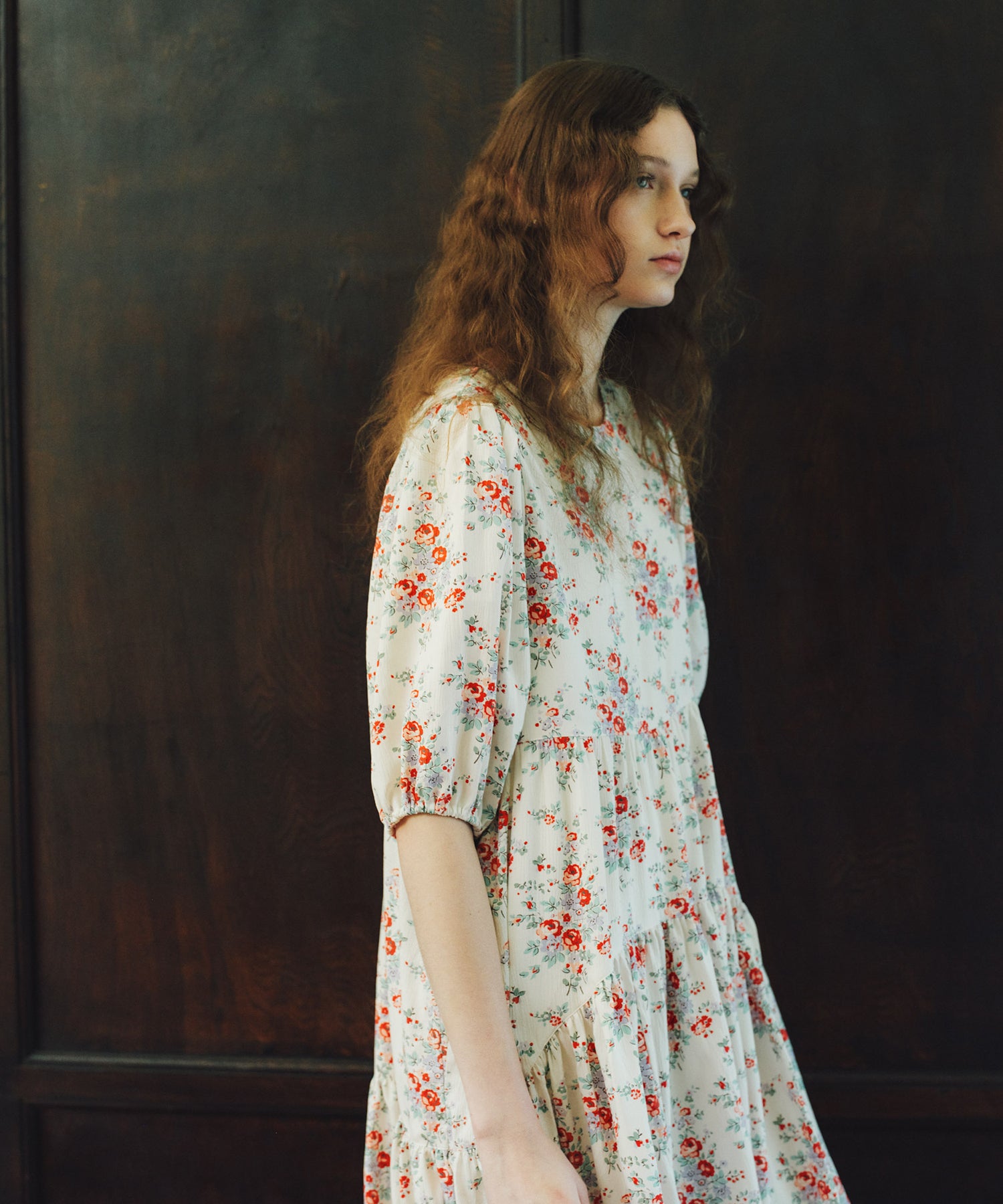 パフスリーブ ティアードワンピース