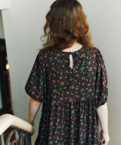 パフスリーブ ティアードワンピース