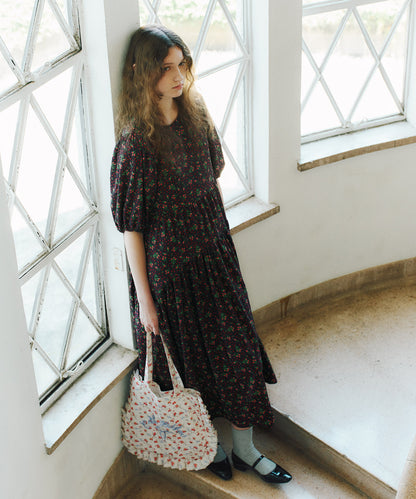 パフスリーブ ティアードワンピース