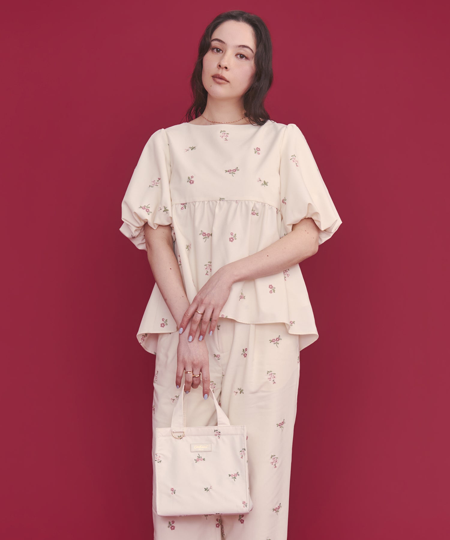 エンブロイダリー保冷ランチトートバッグ Ditsy Floral Embroidery