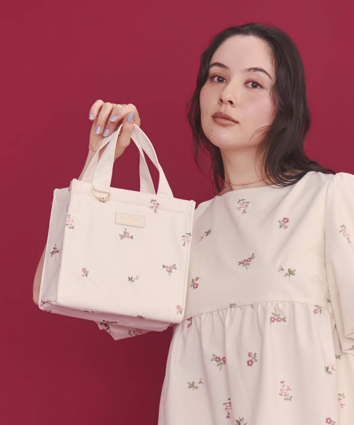 エンブロイダリー保冷ランチトートバッグ Ditsy Floral Embroidery