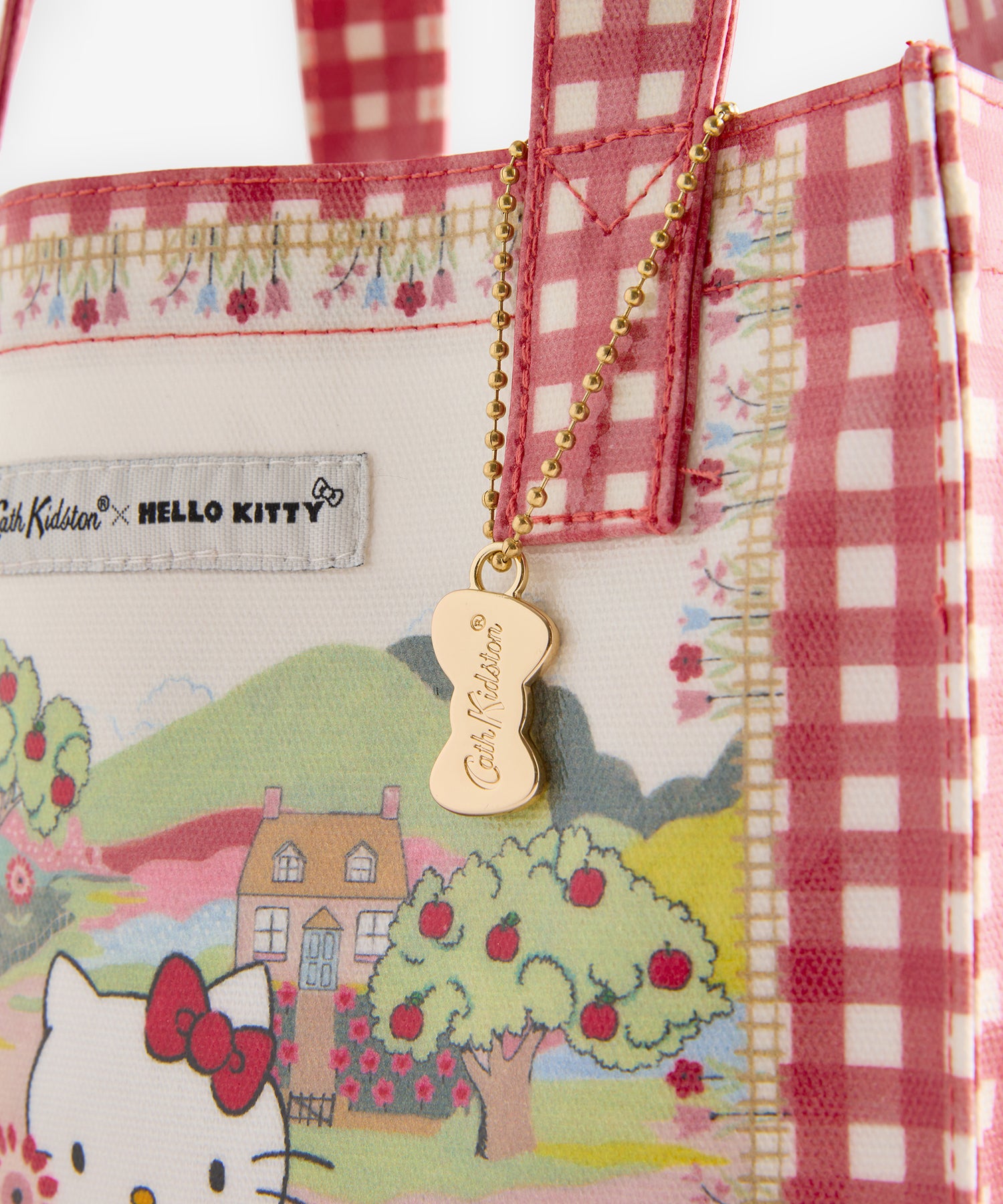 Cath Kidston × Hello Kitty スモールブックバッグ Scene
