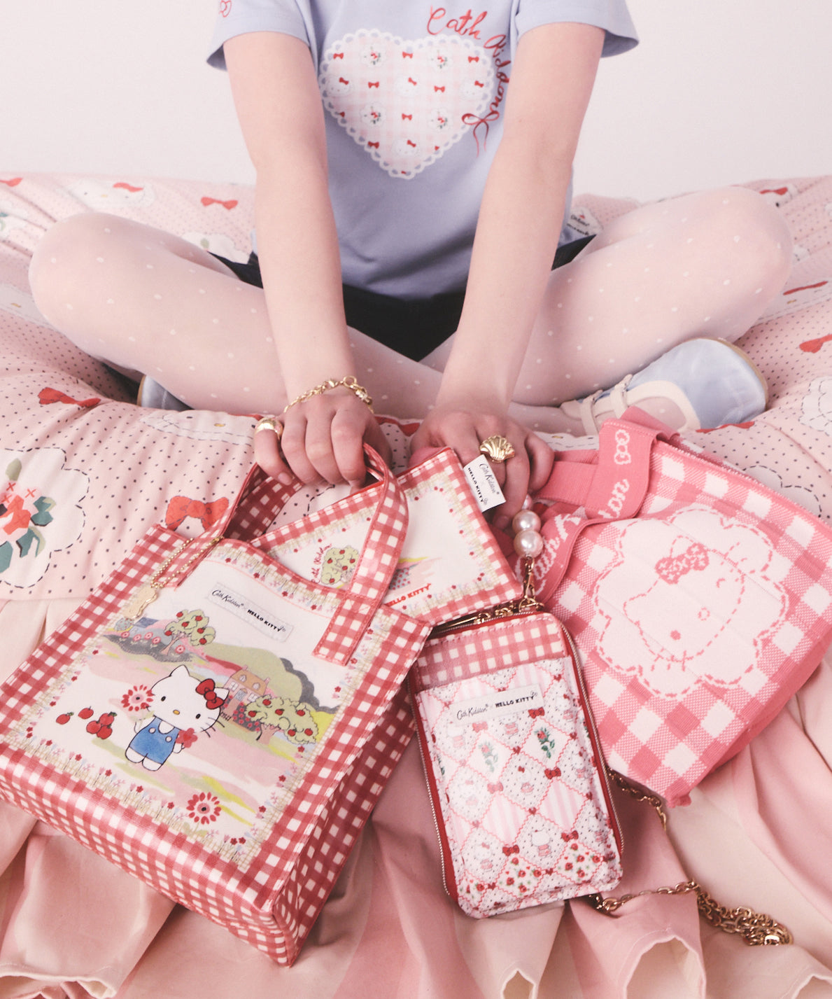 Cath Kidston × Hello Kitty ジップドパース Scene