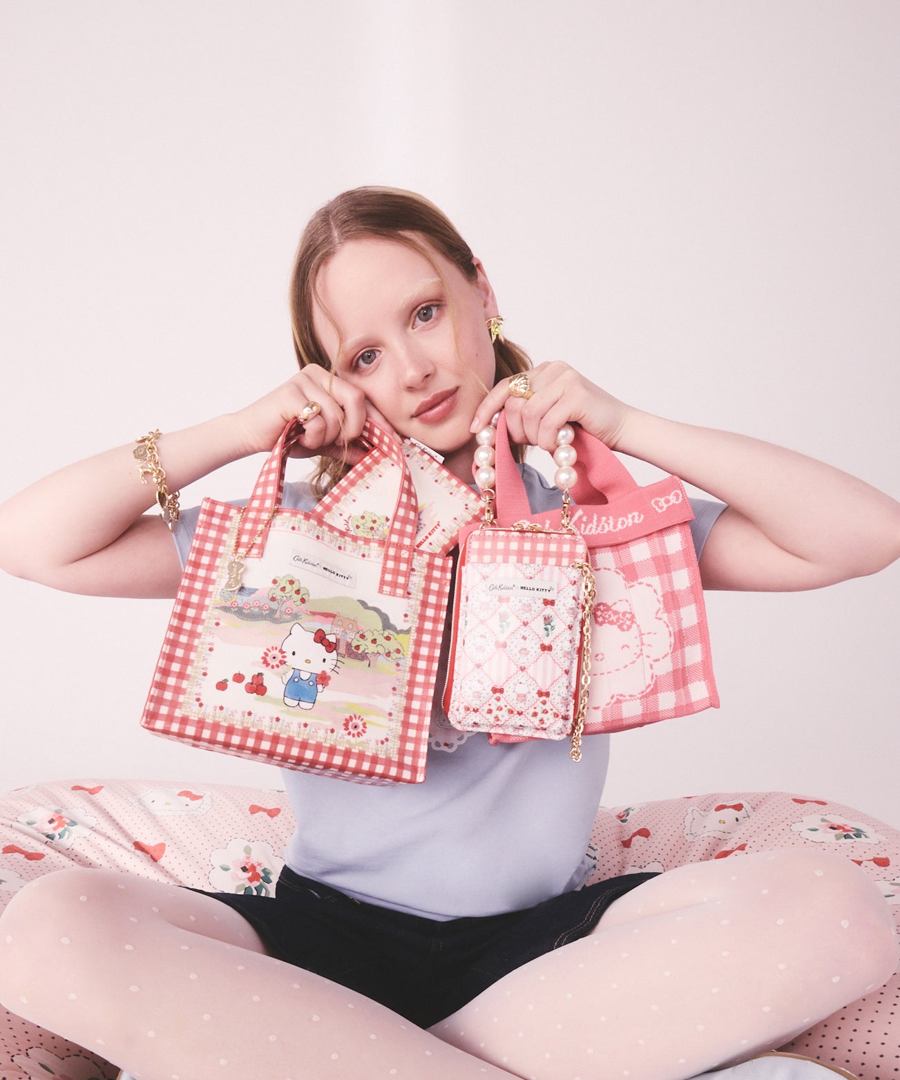 Cath Kidston × Hello Kitty ジップドパース Scene