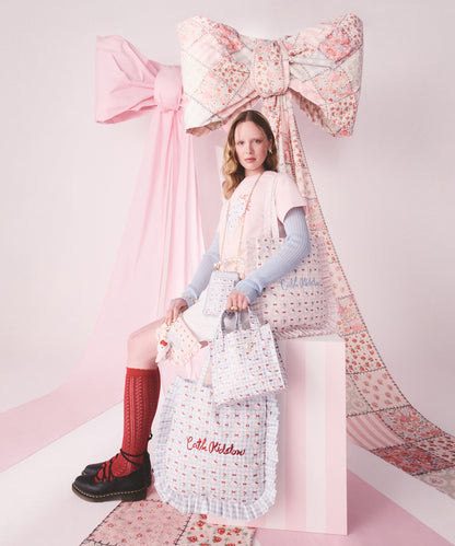 Cath Kidston × Hello Kitty フリルティッシュポーチ＆マスコットチャームセット