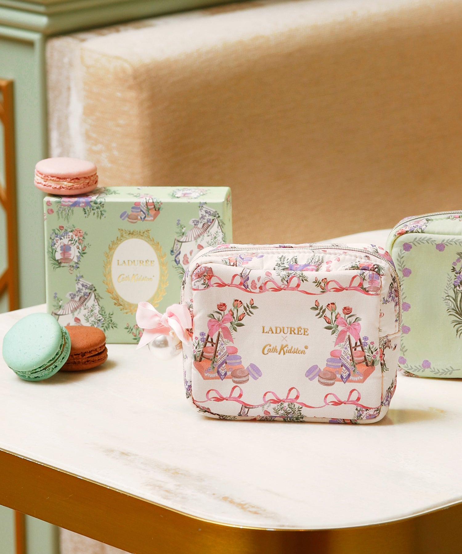 COLLABORATIONS コラボ商品 | Cath Kidston 日本公式オンラインストア COLLABORATIONS コラボ商品 | Cath Kidston 日本公式オンラインストア