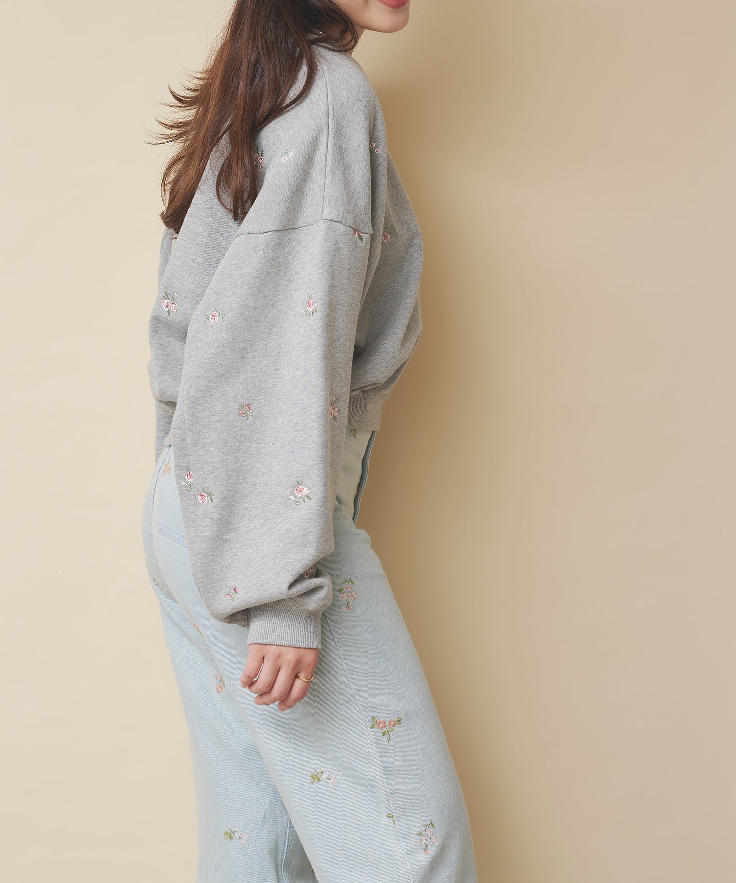 エンブロイダリースウェットトップス Floral Garden Embroidery