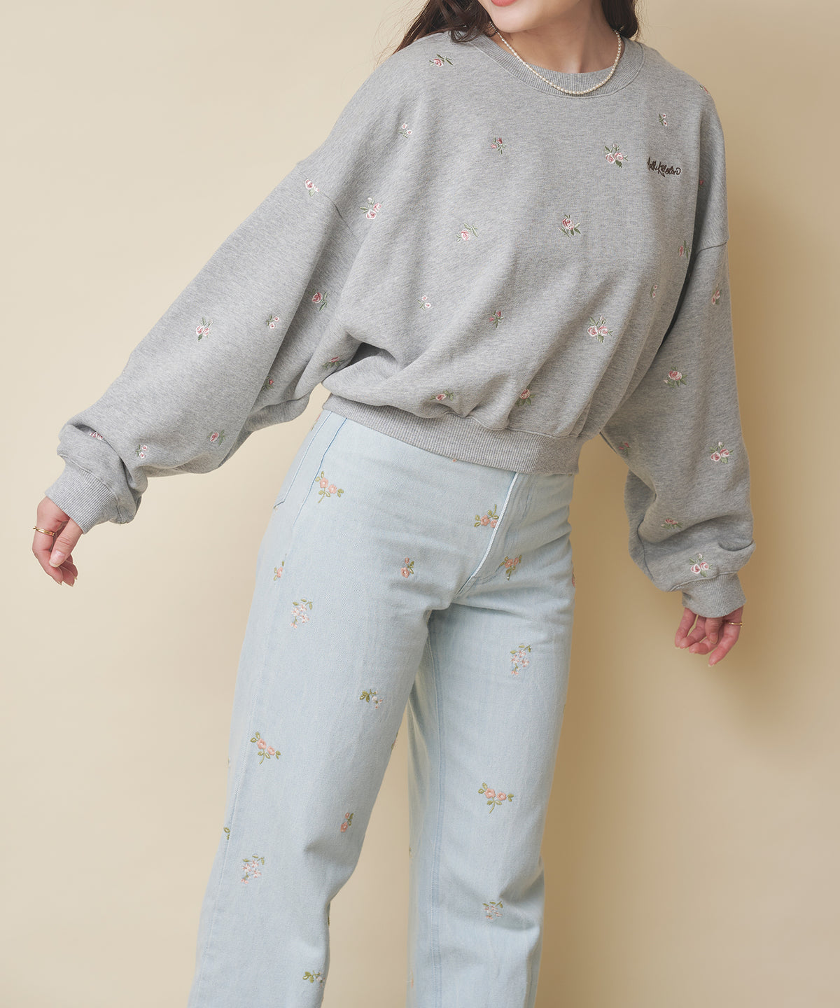 エンブロイダリースウェットトップス Floral Garden Embroidery