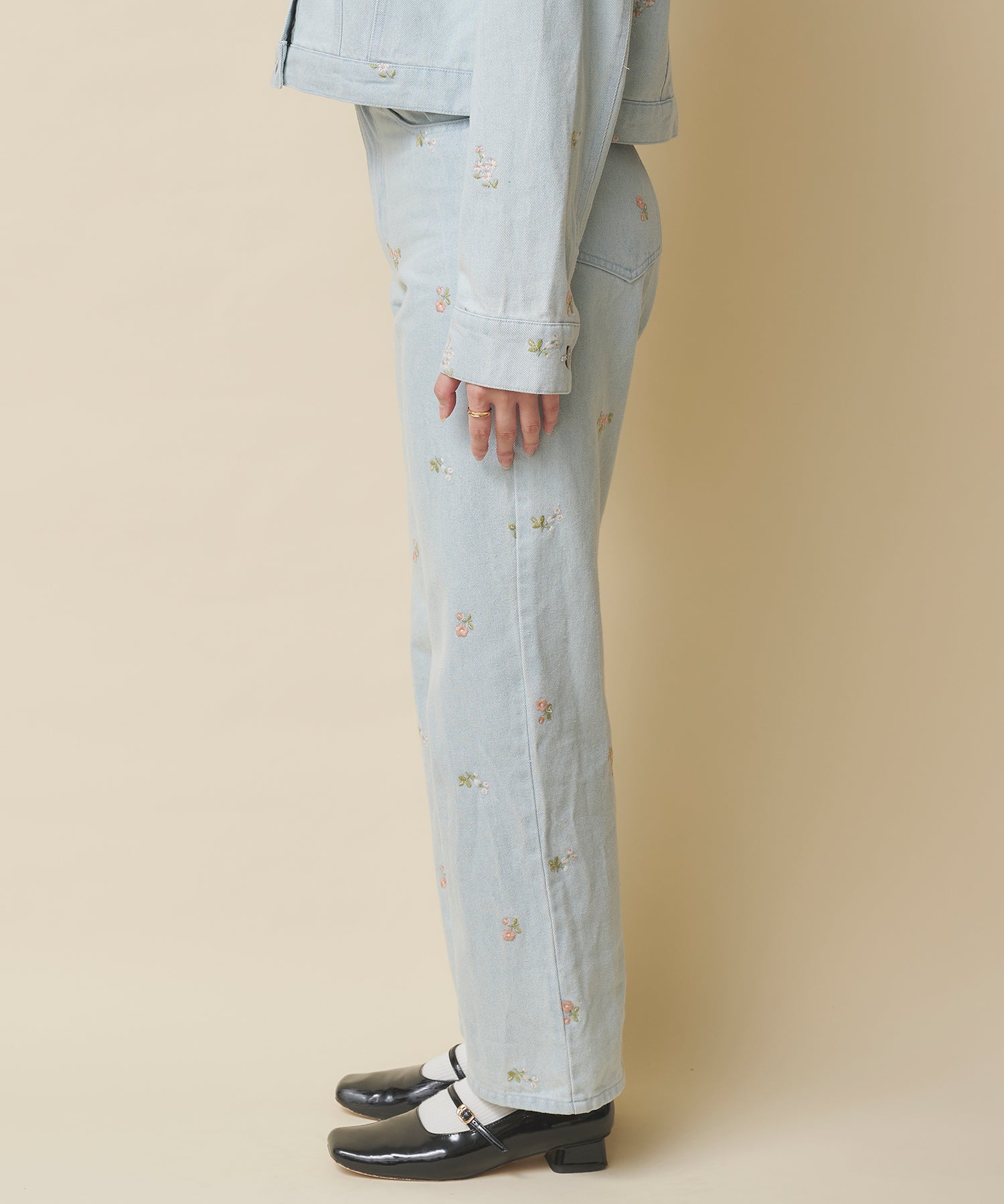 モデル：159cm サックスS