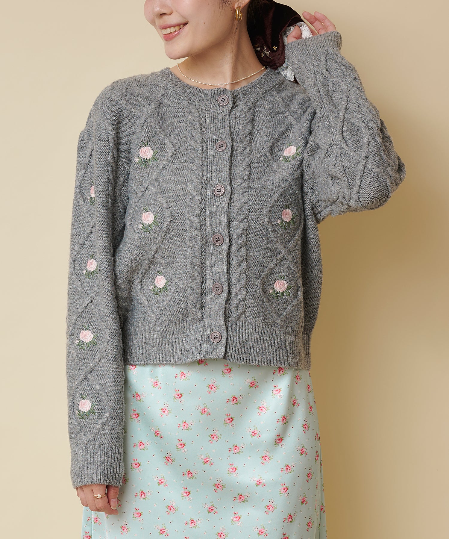 ニットケーブルカーディガン Floral Garden | Cath Kidston 日本公式