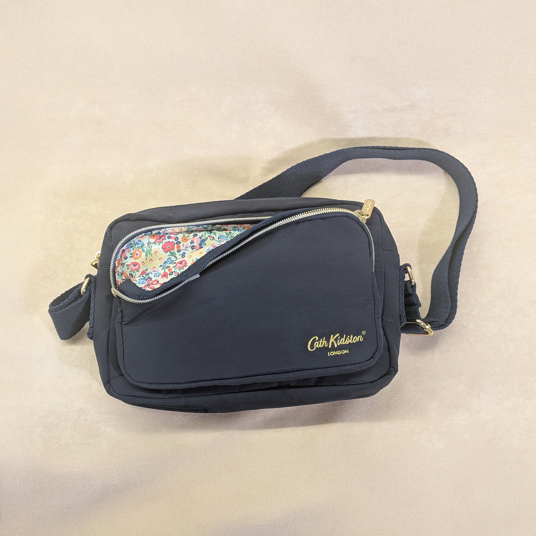 SHOULDER BAG ショルダーバッグ | Cath Kidston 日本公式オンライン