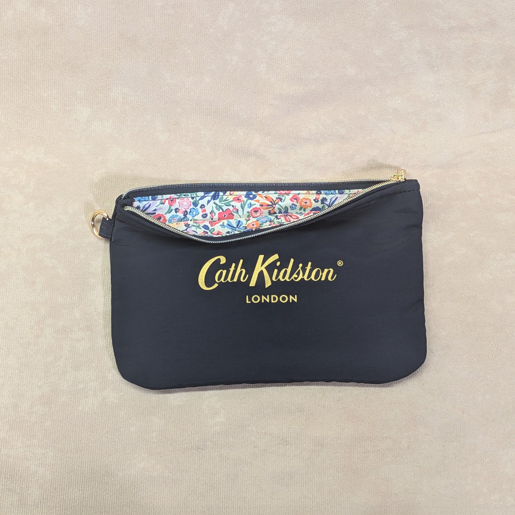 ストラップ付・ポーチセット | Cath Kidston 日本公式オンラインストア