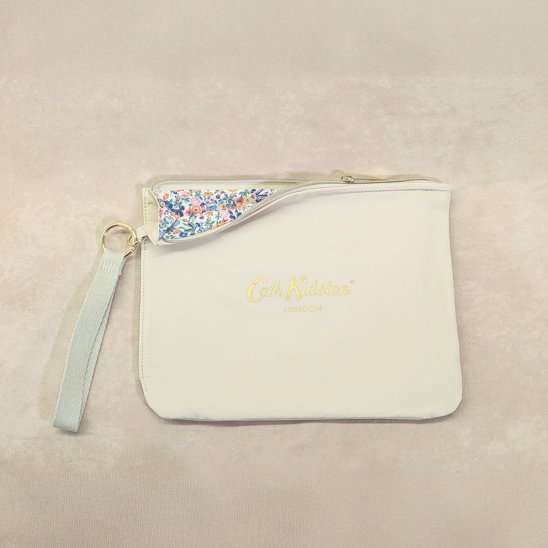 ストラップ付・ポーチセット