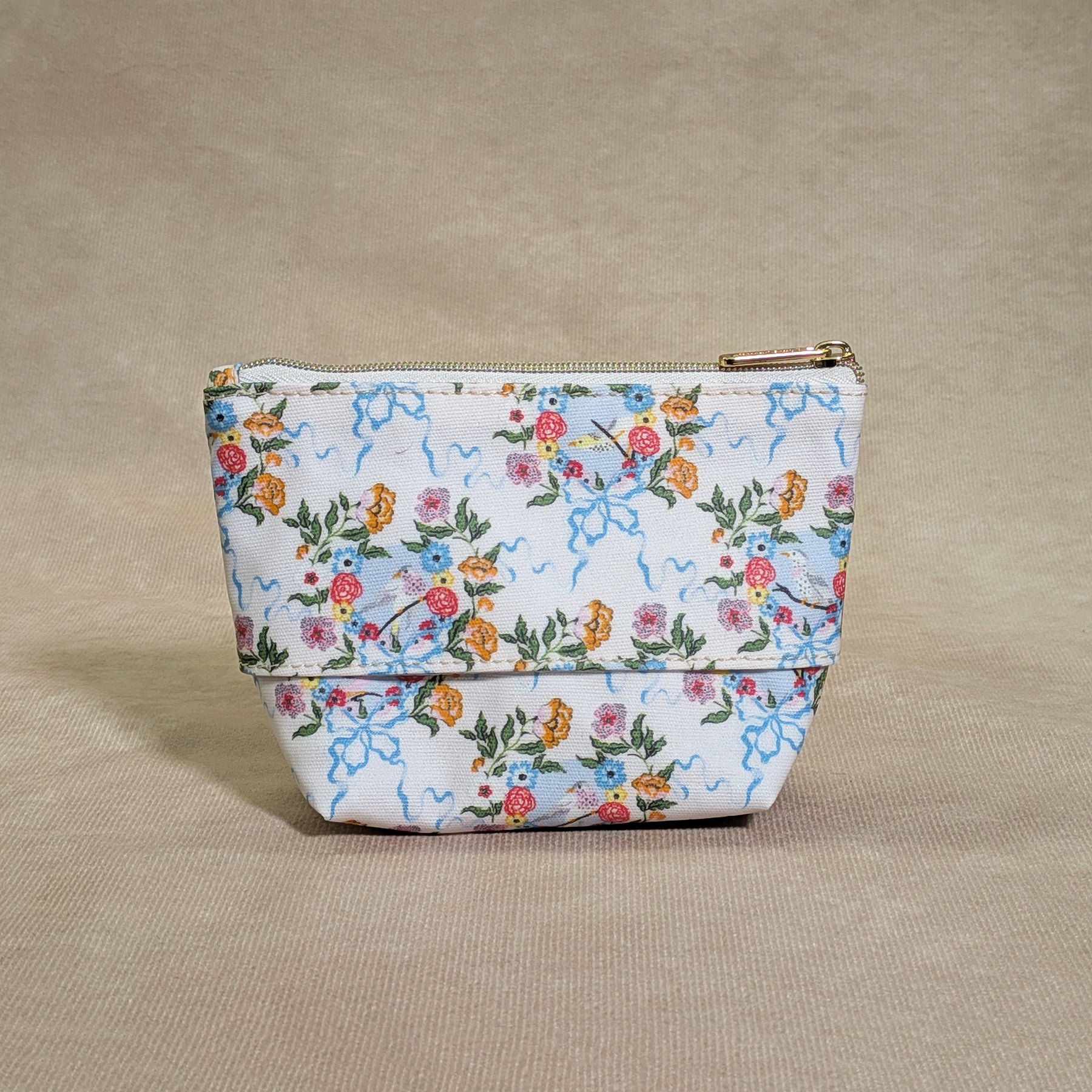 ティッシュケース付きポーチ