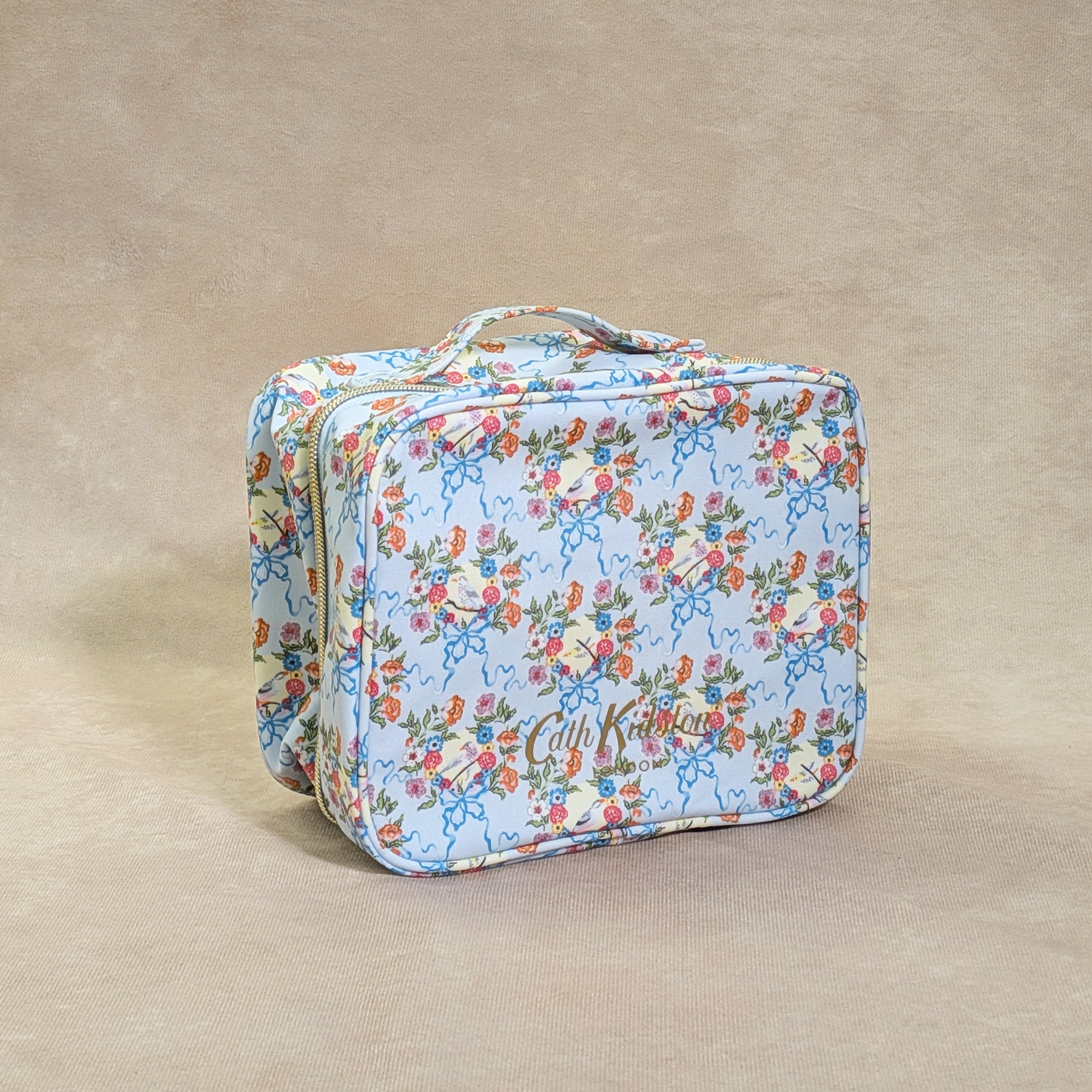 Cath kidston マザーバッグ　斜め掛け　ポーチ付き　A4 ハンギングポーチ | Cath Kidston 日本公式オンラインストア | キャス